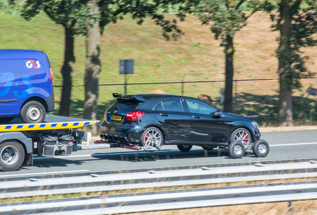 Mercedes-AMG A 45 W176 2015