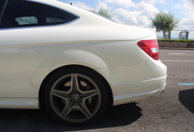 Mercedes-Benz C 63 AMG Coupé