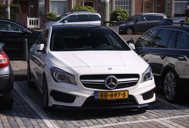 Mercedes-Benz CLA 45 AMG C117