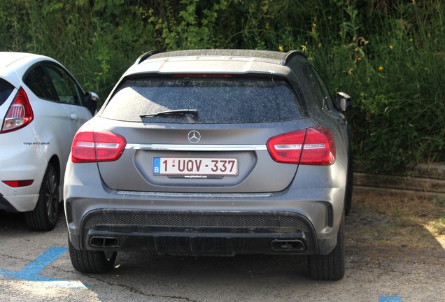 Mercedes-Benz GLA 45 AMG X156