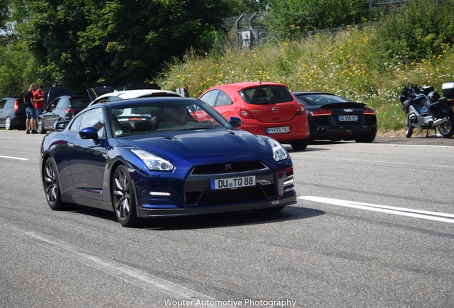 Nissan GT-R 2014