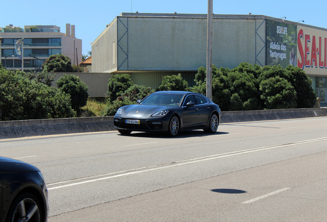 Porsche 971 Panamera Turbo