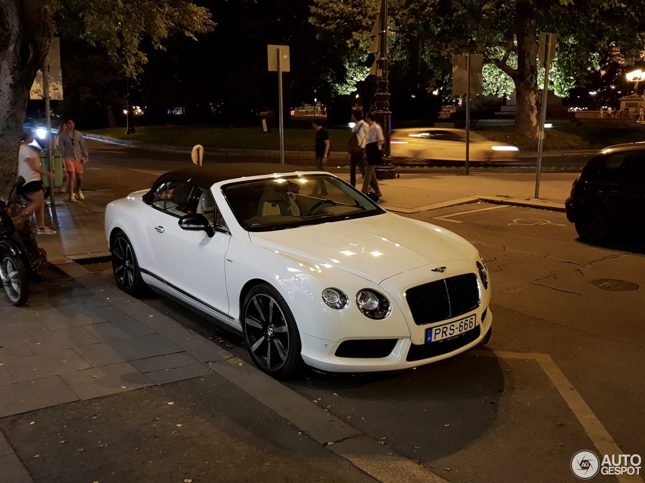 Bentley Continental GTC V8 S