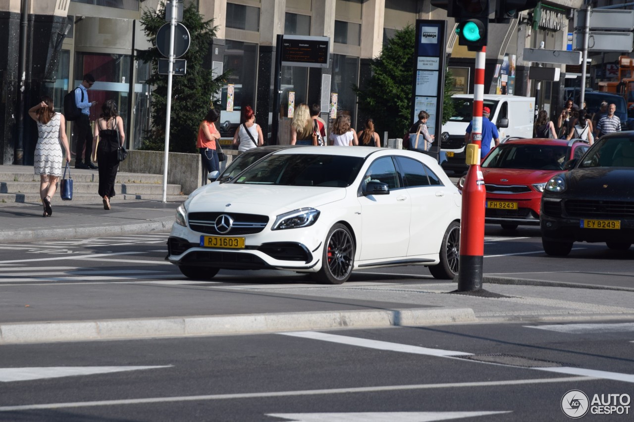 Mercedes-AMG A 45 W176 2015