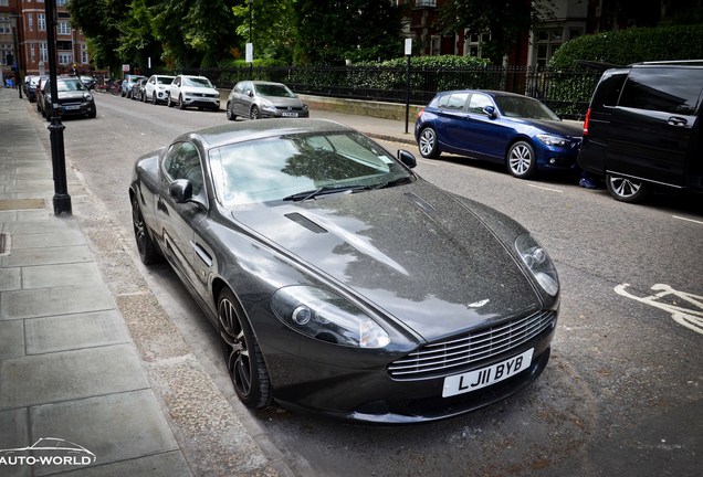 Aston Martin DB9 2010