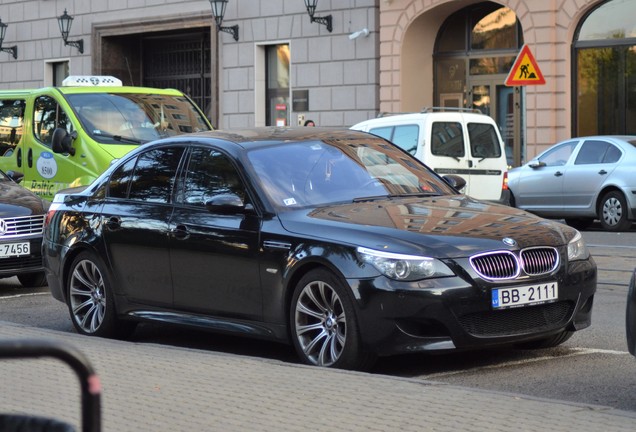 BMW M5 E60 2005