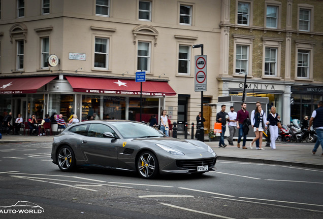 Ferrari GTC4Lusso