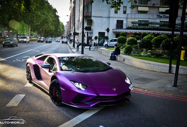 Lamborghini Aventador S LP740-4