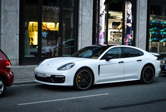 Porsche 971 Panamera Turbo S E-Hybrid