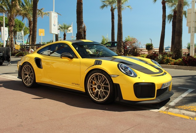 Porsche 991 GT2 RS Weissach Package