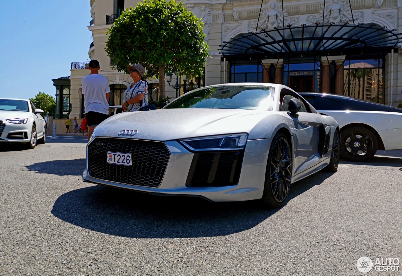 Audi R8 V10 Plus 2015