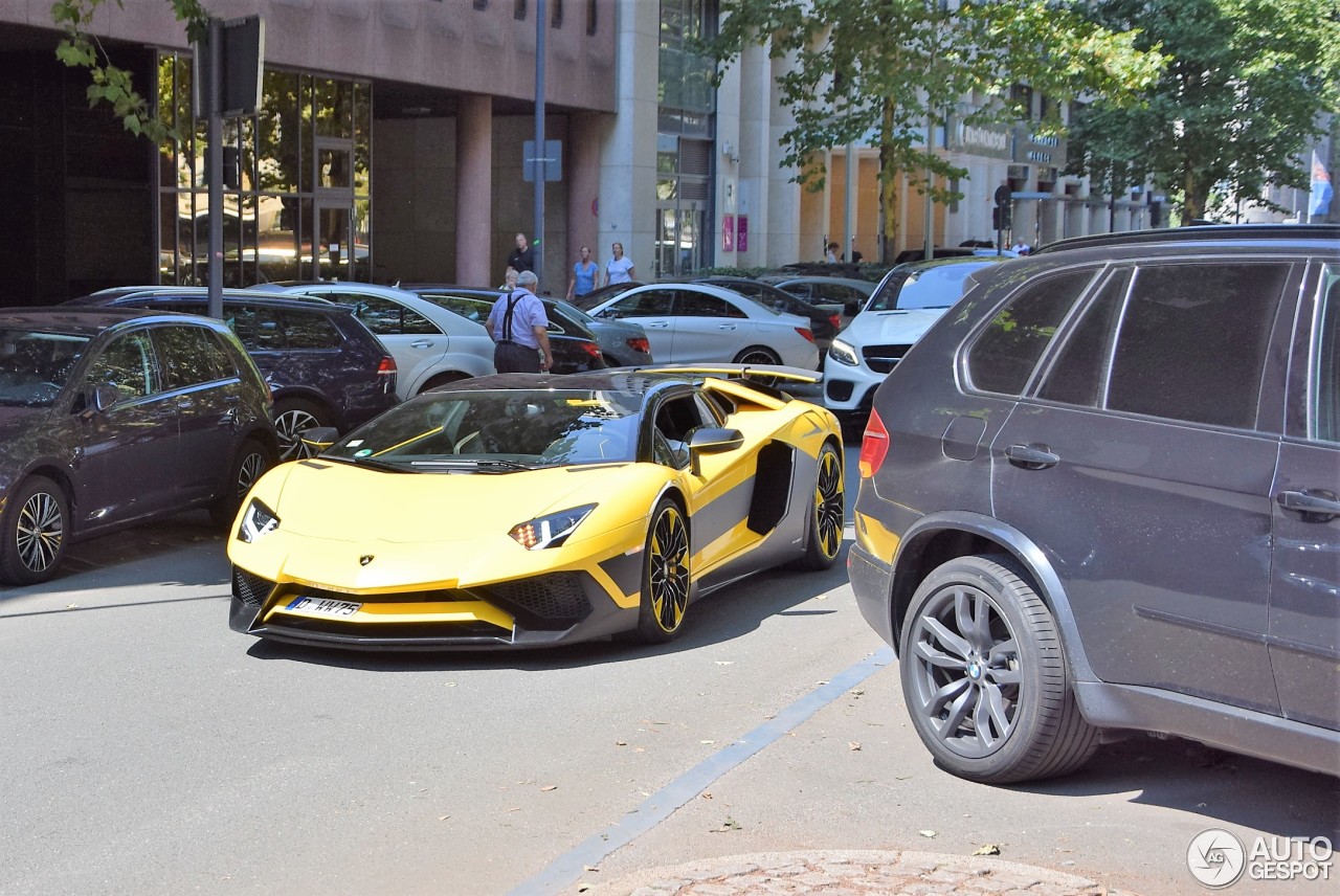 Lamborghini Aventador LP750-4 SuperVeloce Roadster