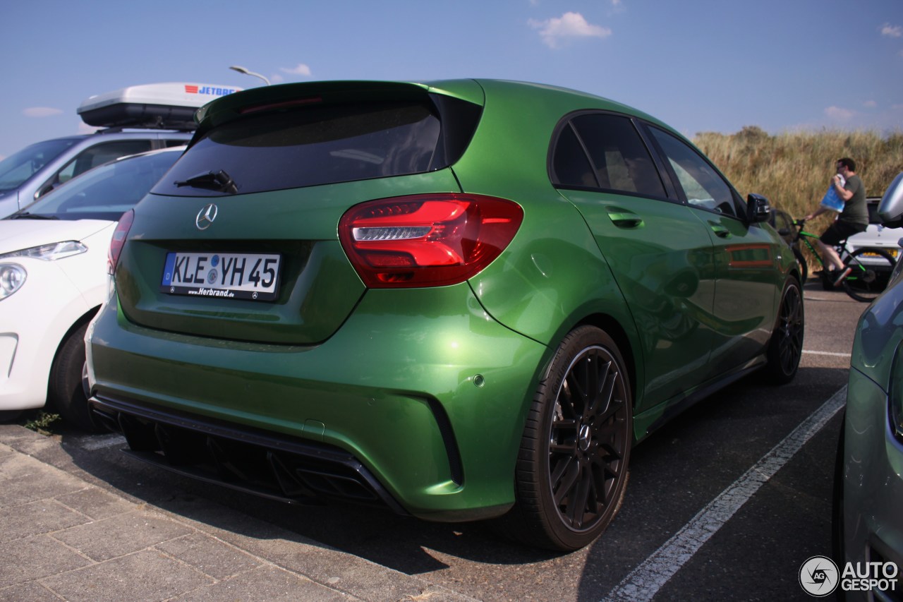 Mercedes-AMG A 45 W176 2015