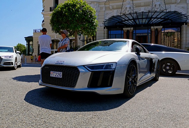 Audi R8 V10 Plus 2015