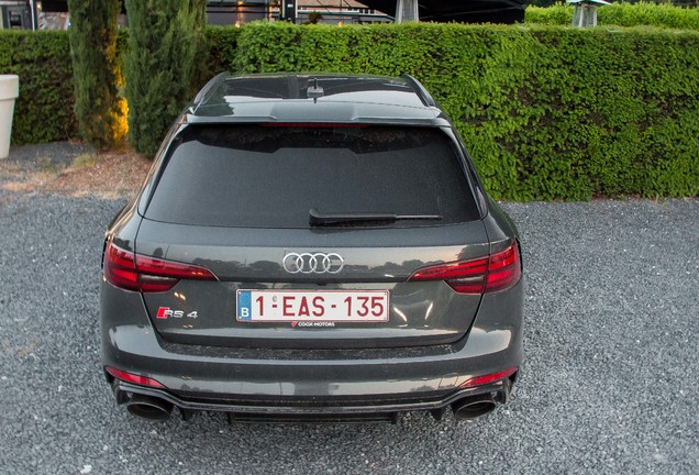 Audi RS4 Avant B9