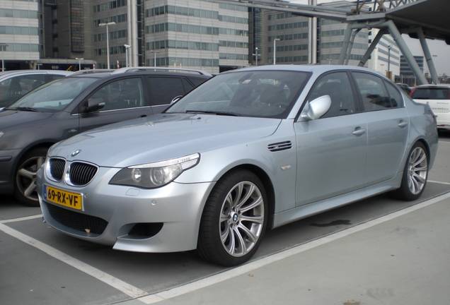 BMW M5 E60 2005