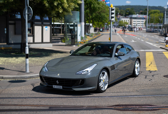 Ferrari GTC4Lusso