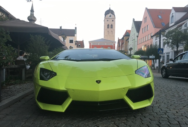 Lamborghini Aventador LP700-4