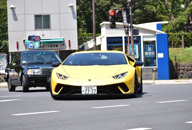 Lamborghini Huracán LP640-4 Performante