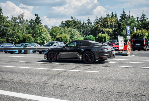 Porsche 992 Carrera 4S Cabriolet