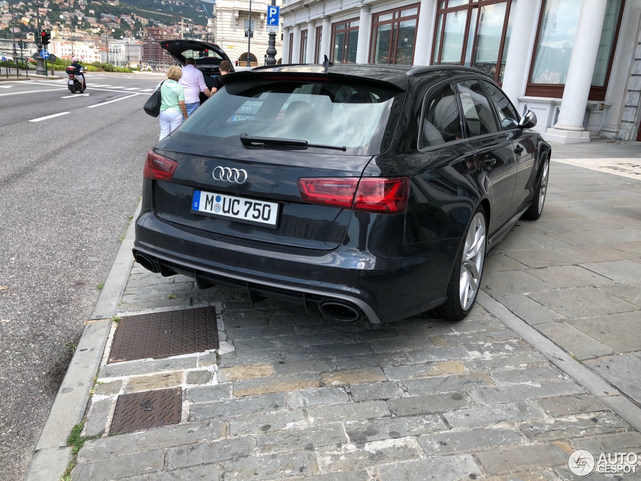 Audi RS6 Avant C7 2015