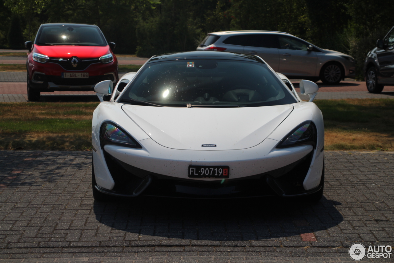 McLaren 570GT