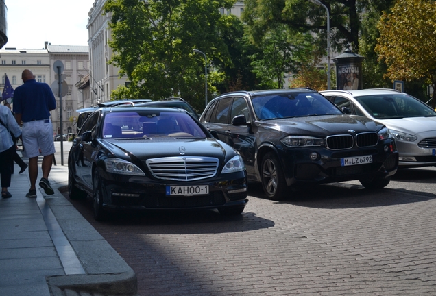 Mercedes-Benz S 65 AMG V221 2010