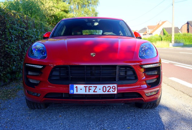 Porsche 95B Macan GTS