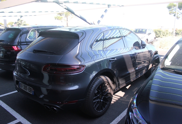 Porsche 95B Macan GTS