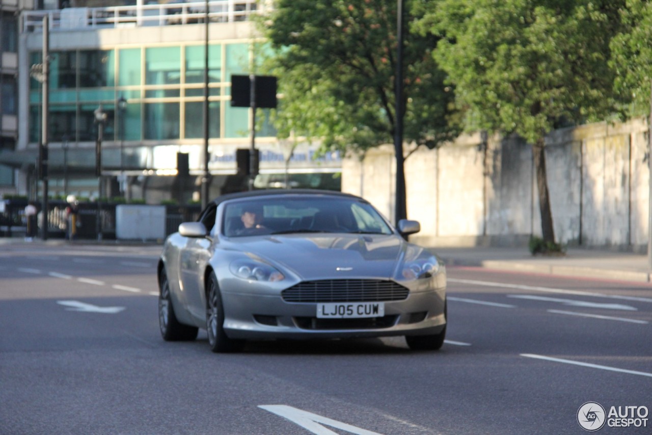 Aston Martin DB9 Volante