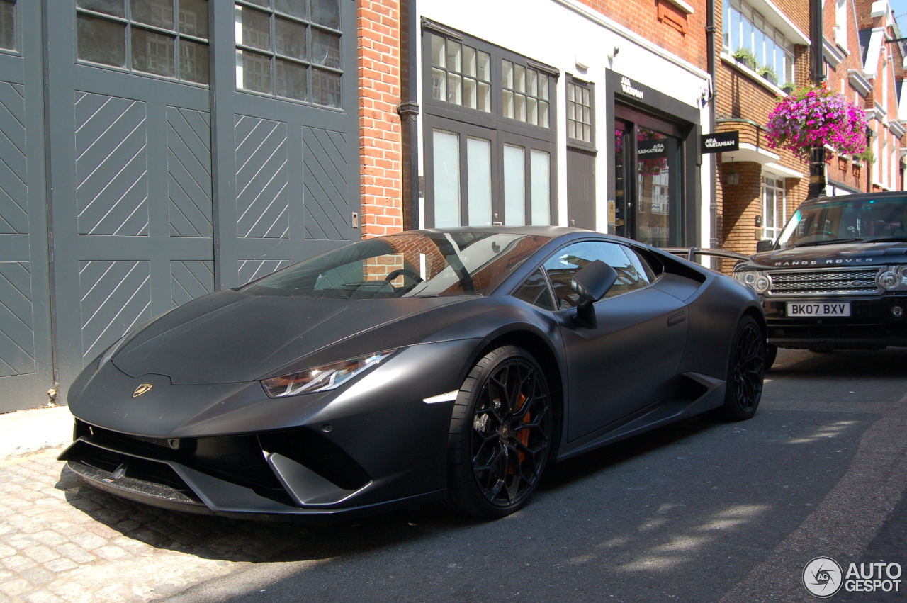 Lamborghini Huracán LP640-4 Performante