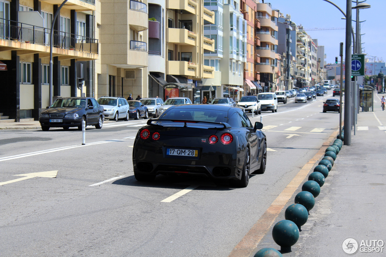 Nissan GT-R 2011