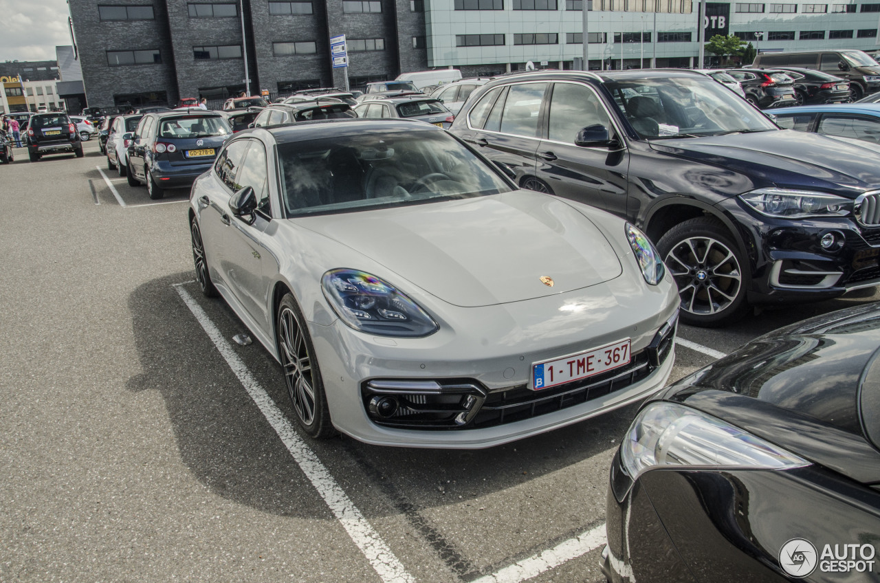 Porsche 971 Panamera Turbo S E-Hybrid