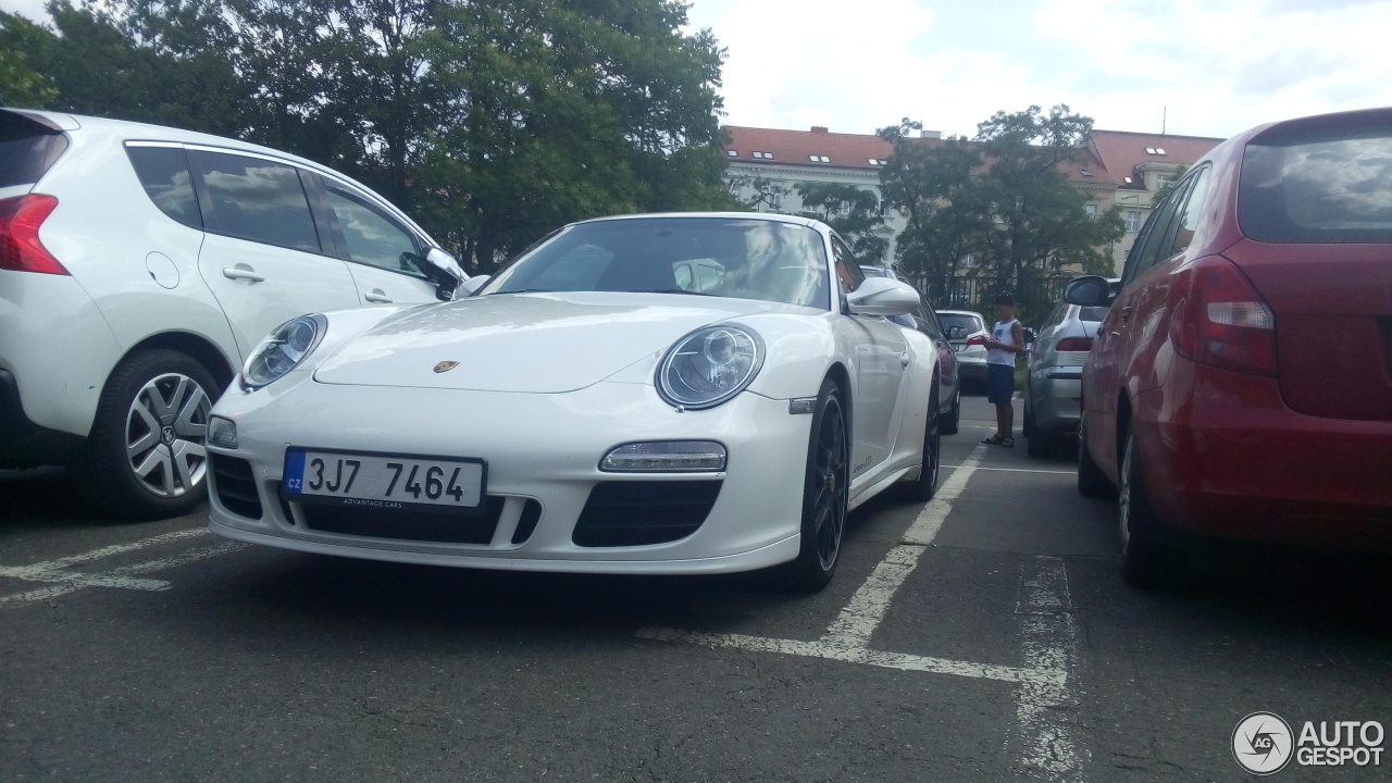 Porsche 997 Carrera GTS