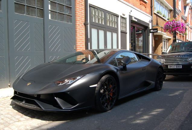 Lamborghini Huracán LP640-4 Performante