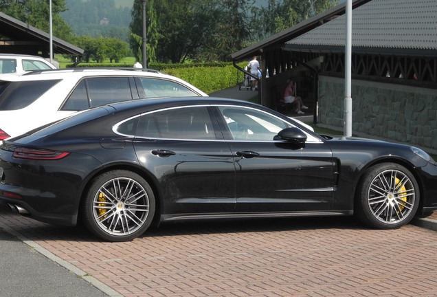 Porsche 971 Panamera Turbo