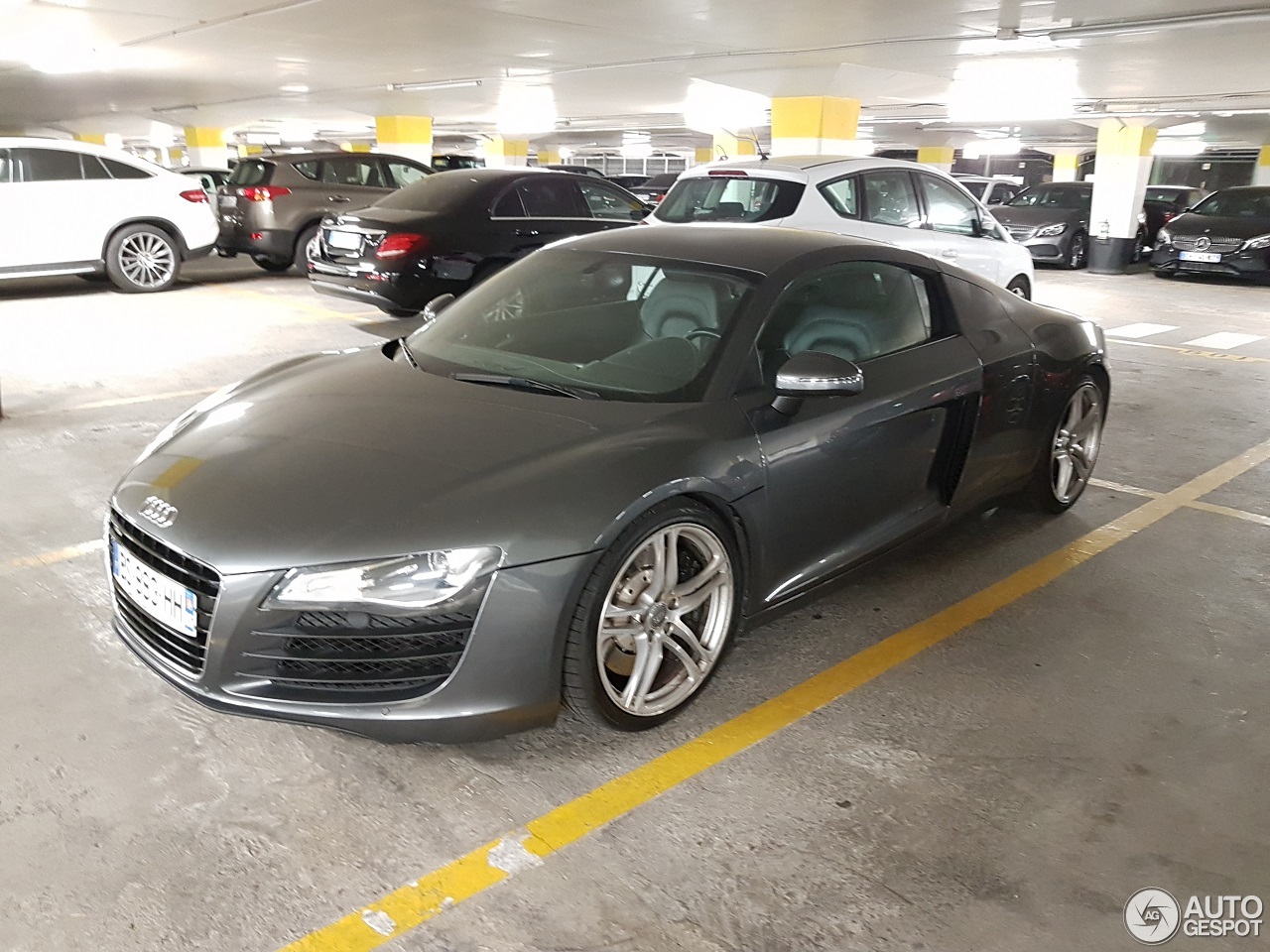 Audi R8