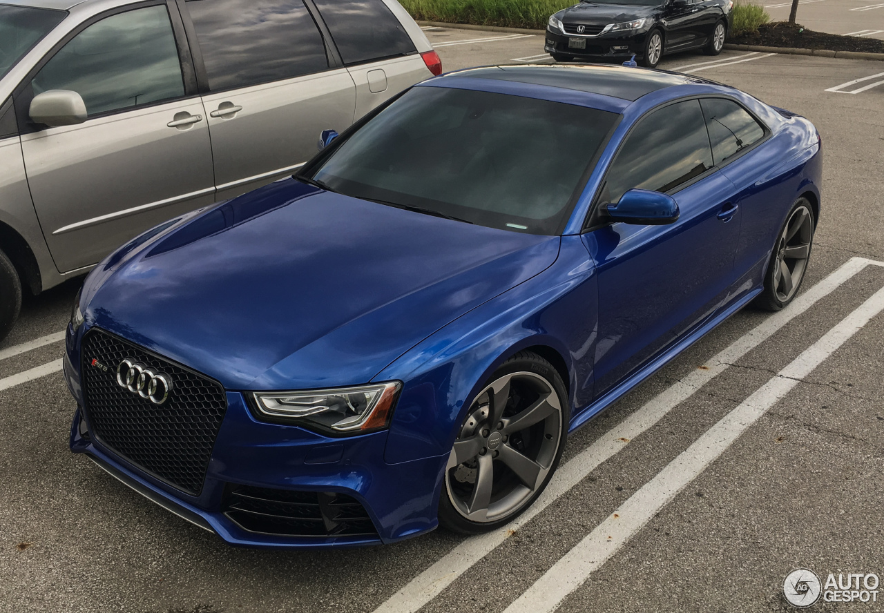 Audi RS5 B8 2012