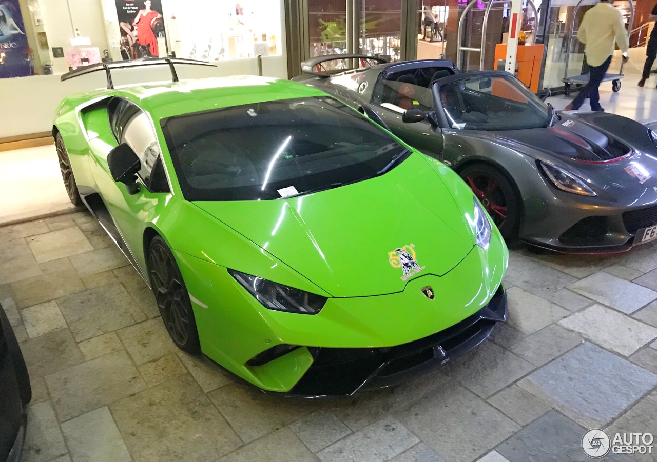 Lamborghini Huracán LP640-4 Performante