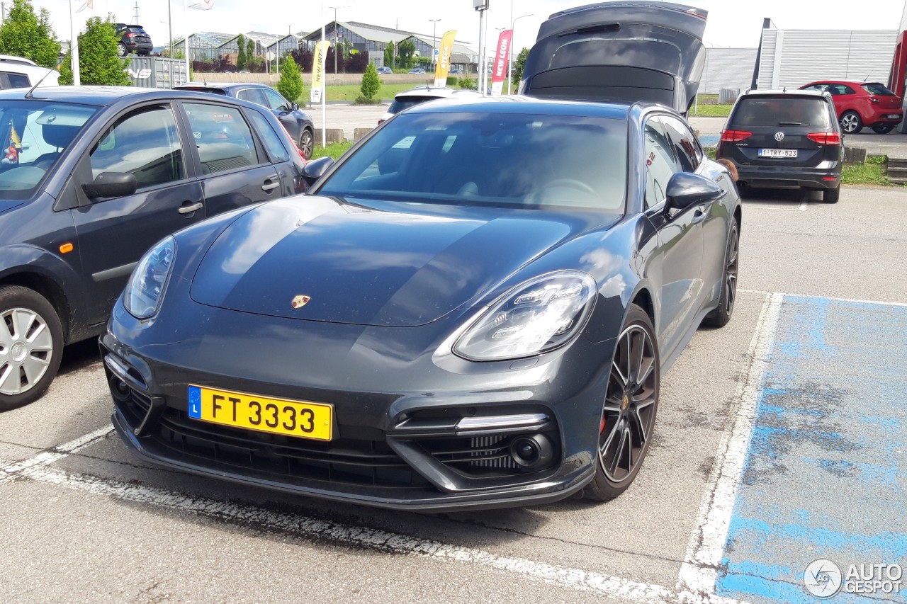 Porsche 971 Panamera Turbo Sport Turismo