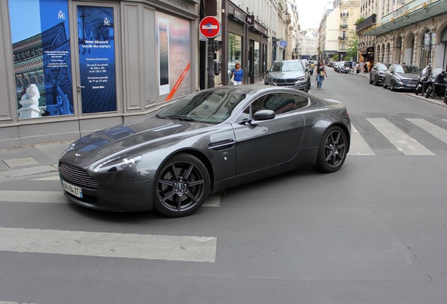 Aston Martin V8 Vantage