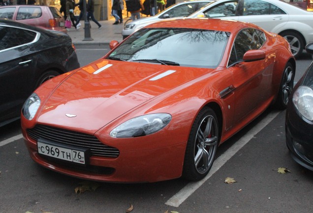 Aston Martin V8 Vantage N400