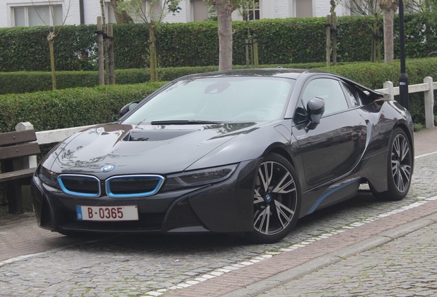 BMW i8