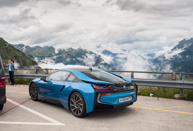 BMW i8