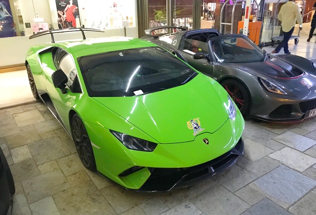 Lamborghini Huracán LP640-4 Performante