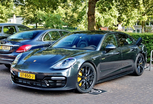 Porsche 971 Panamera Turbo S E-Hybrid