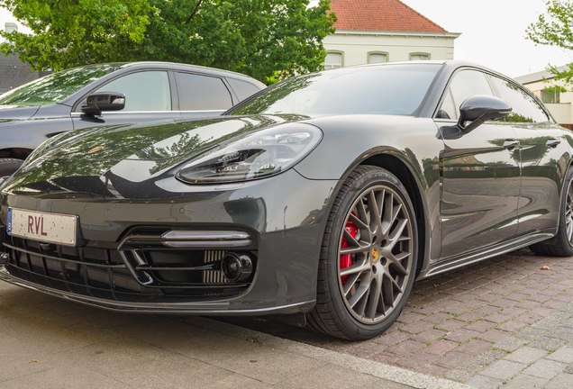 Porsche 971 Panamera Turbo Sport Turismo