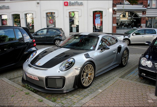 Porsche 991 GT2 RS Weissach Package