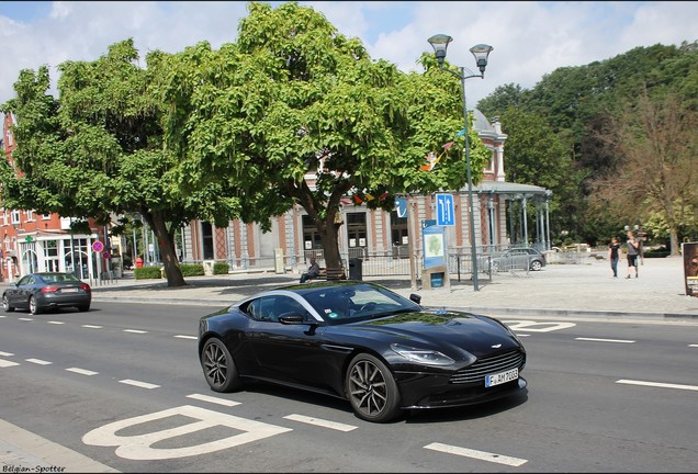 Aston Martin DB11 V8