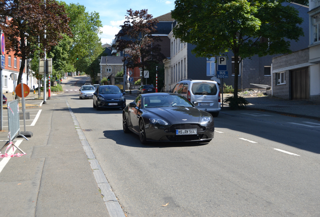 Aston Martin V8 Vantage S